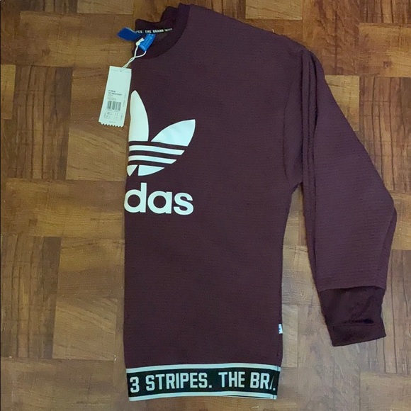 Maroon Sweatshirt - Picture 2 of 3